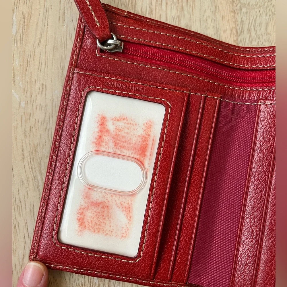 Fossil Red Leather Card Wallet with Silver D-Ring - Picture 8 of 9